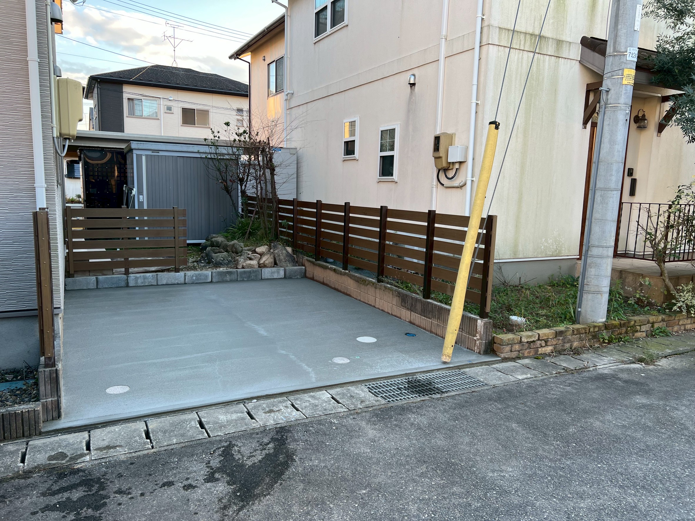 新潟県新潟市北区 H様 / 駐車場工事 フェンス移設